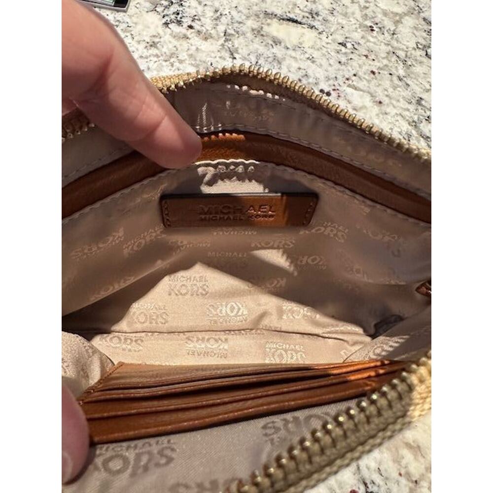 NWOT Michael Kors Jet Set Wristlet Natural - Picture 6 of 7
